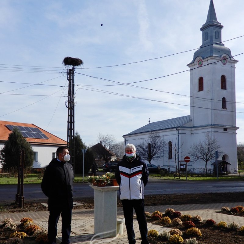 Megnyílt az Apáti Ízek Kereskedőház 73